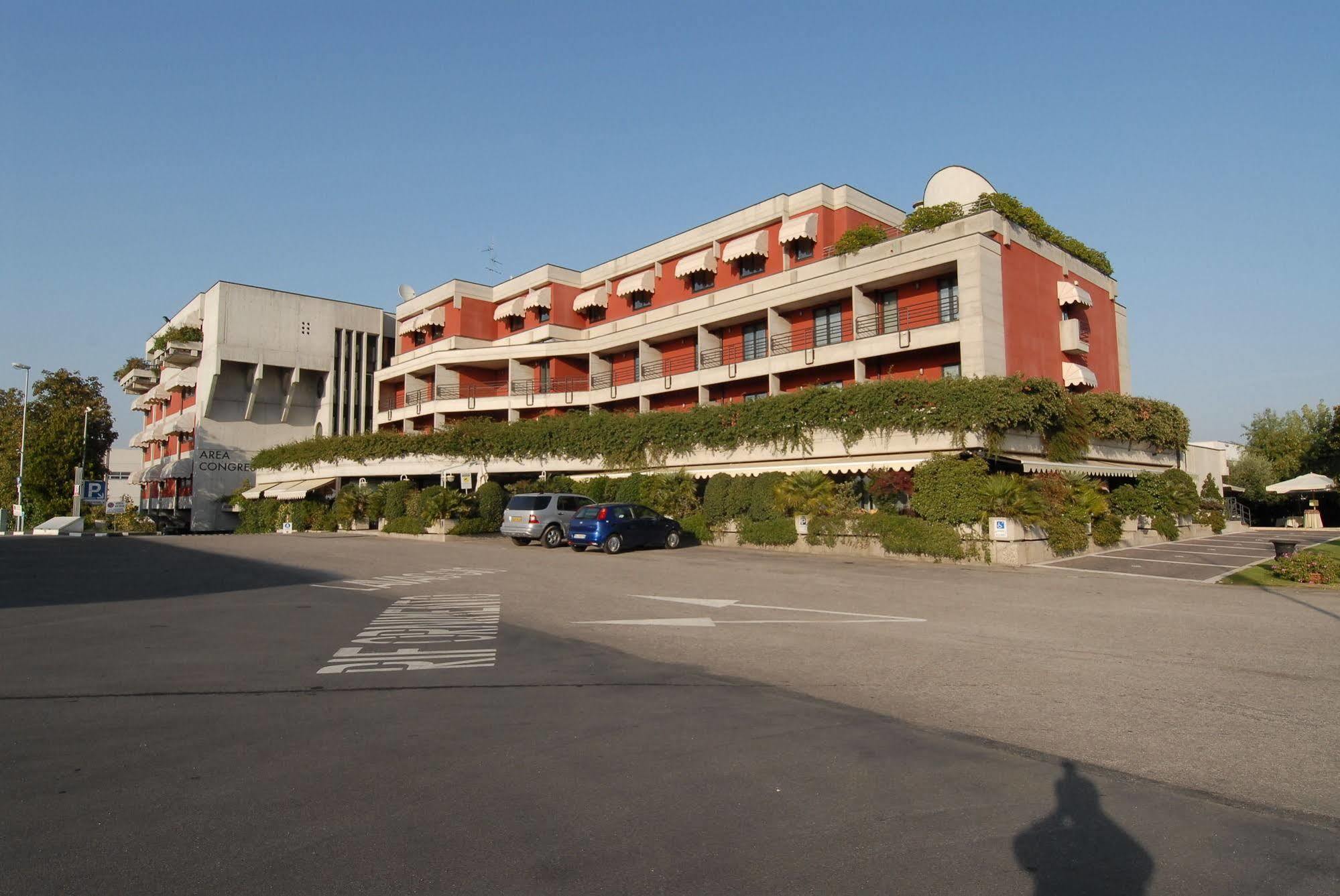 Hotel Pergola Legnago Exteriör bild